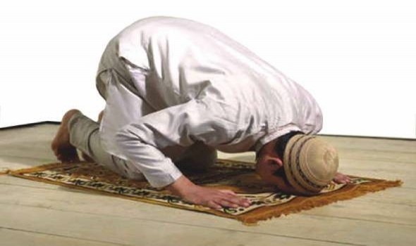 التوفيق يؤكد أن الصلاة في المساجد المفتوحة لم ترفع انتشار عدوى كورونا