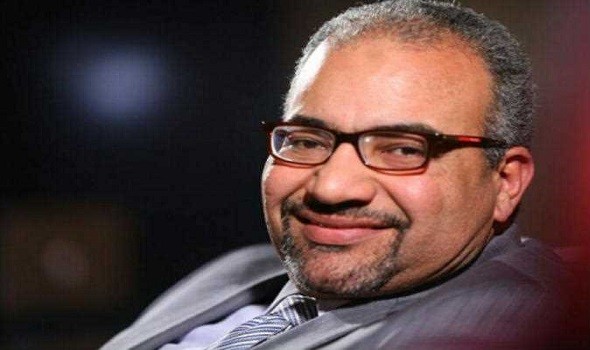 بيومي فؤاد جاد في المنزل وكوميدي في التمثيل وعمل 11 عامًا بلا أجر