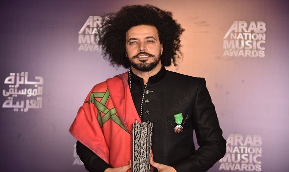 الفنان المغربي عبد الفتاح الجريني يعلن عن مفاجأة سارة