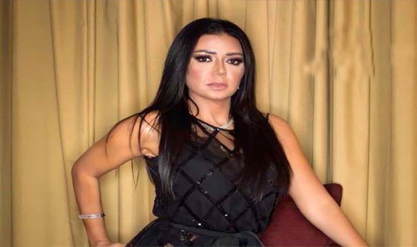 رانيا يوسف تعتذر للشعب المصري عن تصريحاتها الأخيرة عن