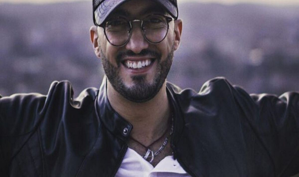 المغربي سامي باي يشوق جمهوره لجديده الغنائي “غلطان”