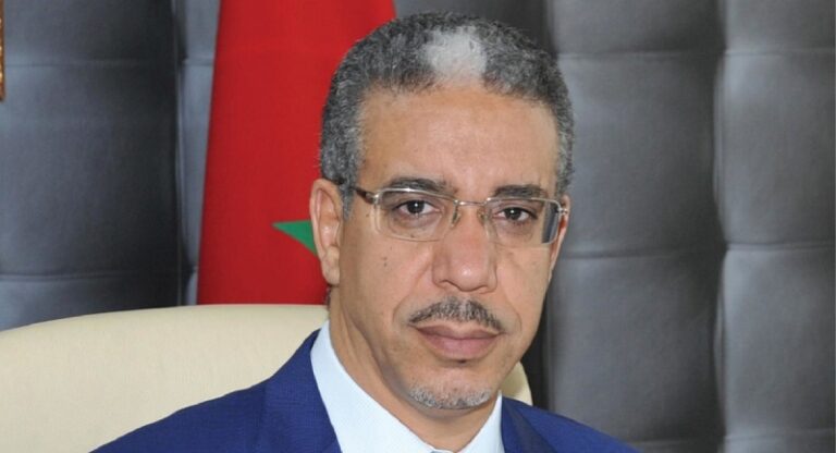 الوزير رباح يعلق على التصويت على القاسم الانتخابي و على إزالة العتبة بـ “الإساءة للوطن”
