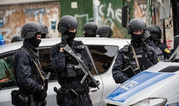 السلطات المغربية تتخذ إجراءات صارمة وتشدد المراقبة على تنقلات المواطنين