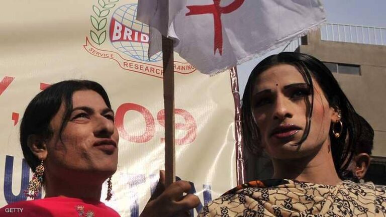 باكستان افتتاح أول مدرسة إسلامية للمتحولين جنسيًا فقط..