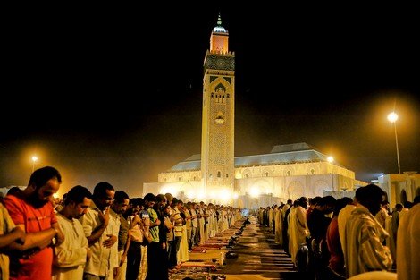 المغرب ومعظم الدول العربية والإسلامية تعلن الثلاثاء أول أيام رمضان المبارك