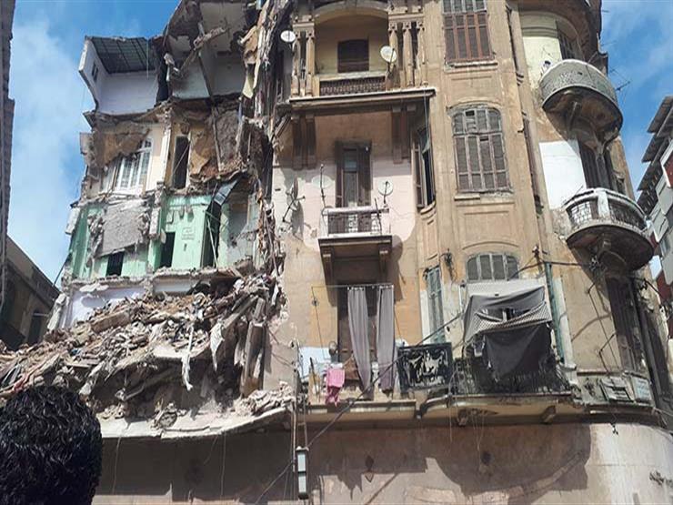 كوارث المباني الآيلة للسقوط متواصلة بمصر..انهيار مبنى من 5 طوابق بالإسكندرية (صور + فيديو)