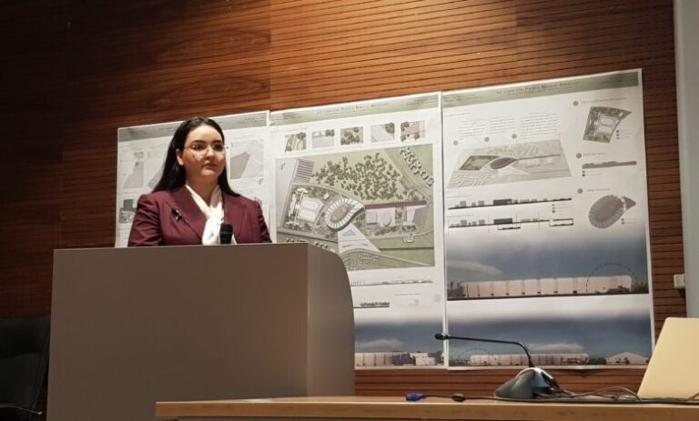المهندسة نهيلة تغزاز في حفل تخرجها لـ “نجعل من مركب الامير مولاي عبد الله بالرباط فضاء اجتماعياً…