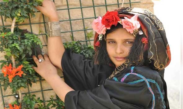 الفنان المغربي جواد قنانة يطلب الدعاء لطفلته بسبب وعكة صحية خطيرة