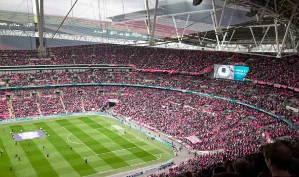 سعيد بن رحمة يعاقب فريقه السابق بتسديدة رائعة مع فريقة وست هام