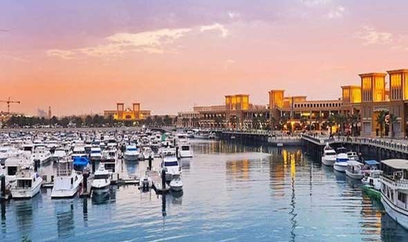 رئيس وزراء الكويت يصل إلى بغداد للمشاركة في مؤتمر التعاون والشراكة