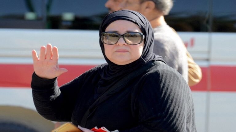 وفاة الفنانة المصرية دلال عبدالعزيز عن عمر ناهز 61 عاما بعد معاناة مع كورونا