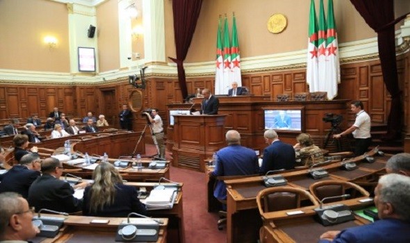 رئيس مجلس الأمة الجزائري على المغرب أن يفهم بأنه لا تسامح مع المناورات التي تمارسها المملكة
