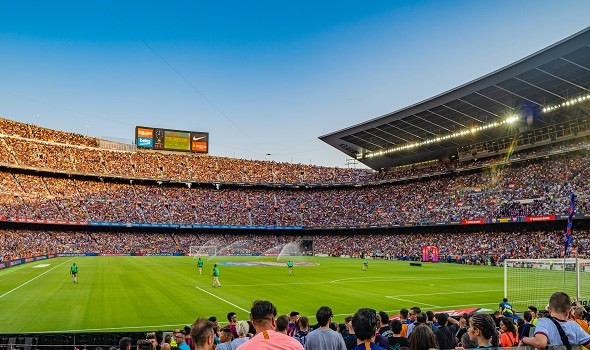 رونالدو يقود مانشستر يونايتد لفوز مُثير على فياريال في دوري أبطال أوروبا