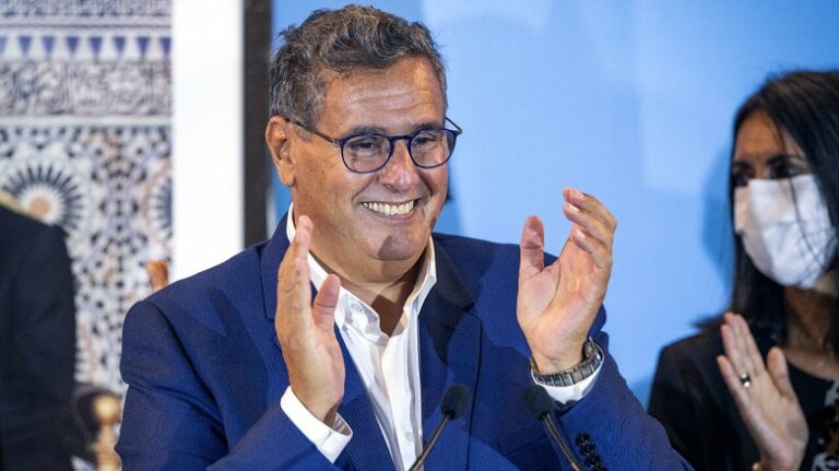 عزيز أخنوش.. رجل أعمال نجح باستقطاب الناخبين و الإطاحة بحكم “العدالة والتنمية”