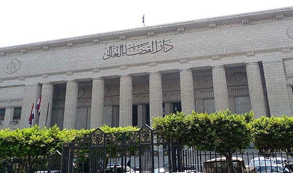 إحالة أوراق مصري متهم بذبح زوجته وأطفاله الستة في الفيوم للمفتي لإصدار الحكم بإعدامه