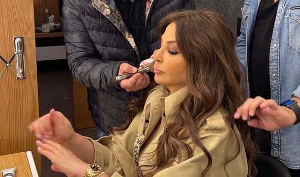 إليسا تؤكد لجورج قرداحي أن تصريحاتة لا تمثل سياسة لبنان