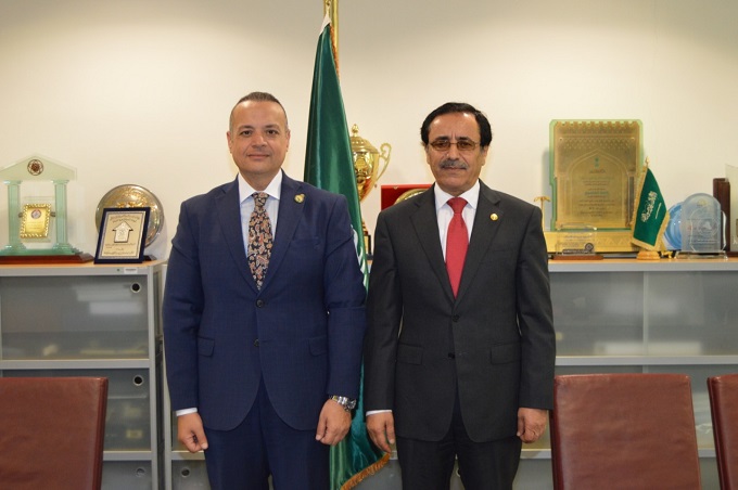 الأمين العام للبرلمان العربي يلتقي المدير العام للمنظمة العربية للتنمية الإدارية ويبحثان سبل التعاون...