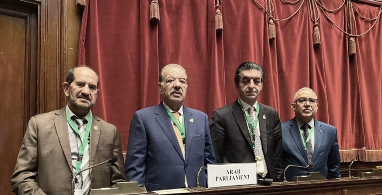 البرلمان العربي يدعو إلى صياغة عمل برلماني جماعي للمساهمة في مواجهة آثار التغير المناخي
