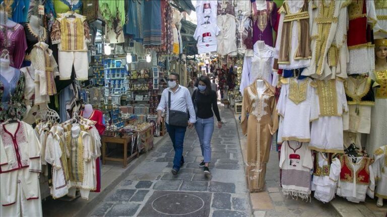 الجزائر ترفع الحجر الصحي عن كامل انحاء البلاد بدون جواز تلقيح لا خوفٌ عليهم ولا هُم يحزنون!