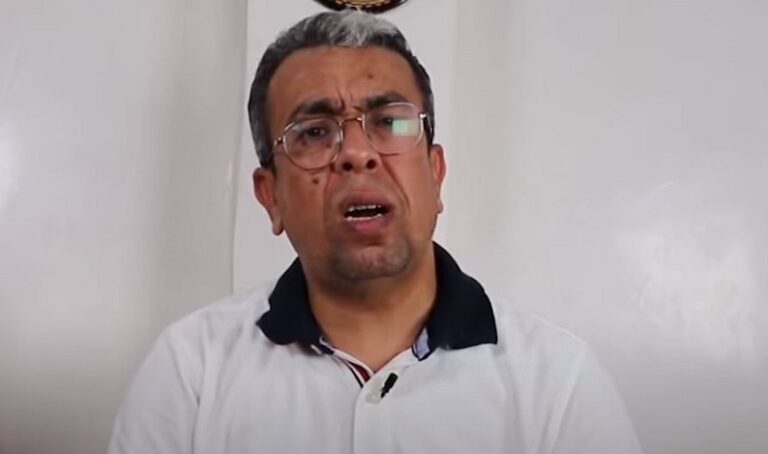 توقيف شخص هدد الصحفي “حميد المهدوي” بالقتل وقطع “أعضائه التناسلية”