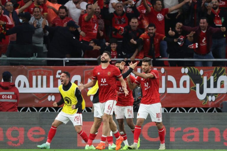 الأهلي المصري يتوج بكأس السوبر الإفريقية للمرة الثامنة على حساب الرجاء المغربي