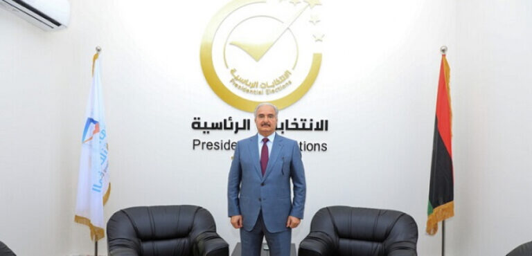 بعد الدبيبة وسيف الإسلام ..‫خليفة حفتر يعود إلى سباق الانتخابات الرئاسية بحكم قضائي
