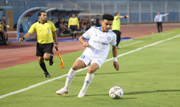 الدولي المغربي وليد أزارو يقترب من العودة للدوري المصري