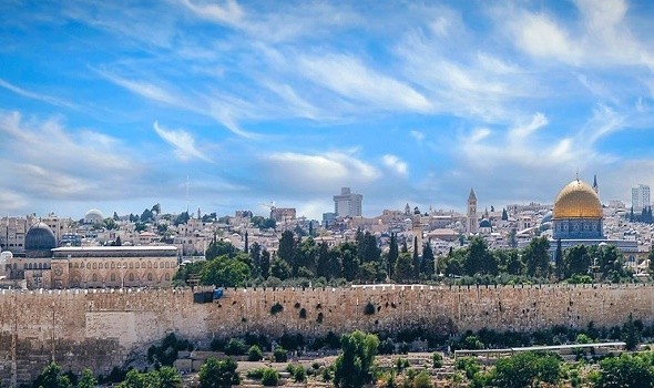 قرار بهدم جامع الرحمن شبيه مسجد قبة الصخرة في القدس