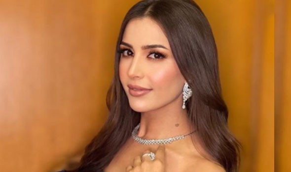 جنات تكشف عن جديدها الفني في العام الجديد وتتمنى تقديم ألبوم خليجي