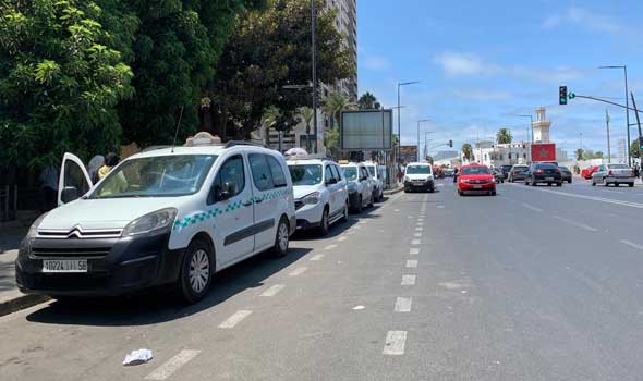 التاكسيات تبتغي تسقيف أسعار الوقود في 9 دراهم في كل أنحاء المغرب