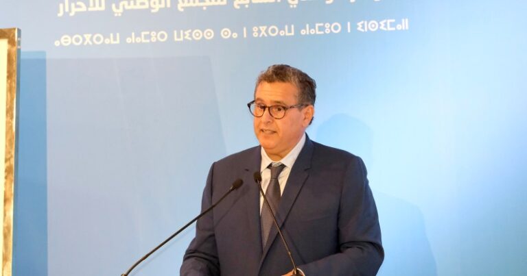 عزيز أخنوش يضمن انتخابه رئيسا لـ”التجمع الوطني” لولاية ثانية..أخنوش “الأحرار” أعاد الهيبة إلى مؤسسة…