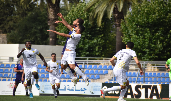 المغرب الفاسي يكثف جهوده لاستعادة لاعب بارز قبل مباراة وادي زم