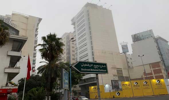 الإمام الكوشي يجمع آلاف المصلين في مسجد «الأندلس» بحي أناسي