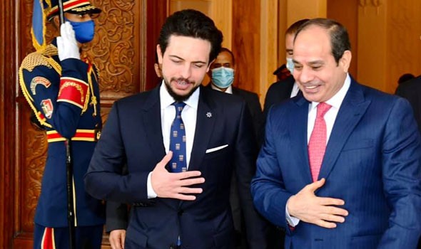 السيسي يتوّعد الإرهابين بإقتلاع جذورهم بعد هجوم استهدف محطة مياه السويس وإستشهاد ١١ عسكريا