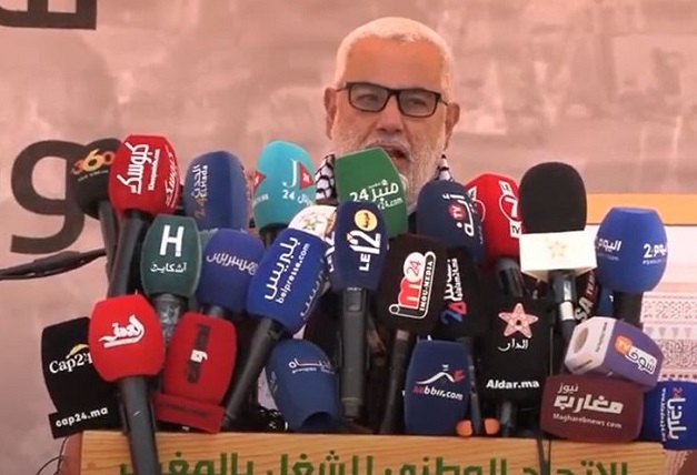 بنكيران في يوم العمال: النقابات لعبة في يد “الباطرونا” وأخنوش جاء بالمال وبمباركة السلطة