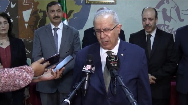 وزير الخارجية الجزائري لا وجود لأي وساطة بين المغرب والجزائر ومن تسبب في قطع العلاقات عليه أن يتحمل…