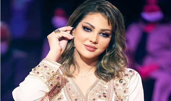 المغربية ابتسام تسكت تشوق متابعيها للكشف عن ملامح أغنياتها الجديد