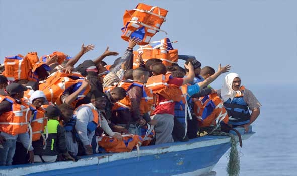 الهجرة غير الشرعية: إنقاذ 29 مهاجرا عقب غرق قارب قبالة سواحل اليونان على متنه عشرات المهاجرين