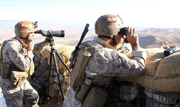 العراق يتسلم من لبنان حفيد أخ صدام حسين بتهم صلته بتنظيم