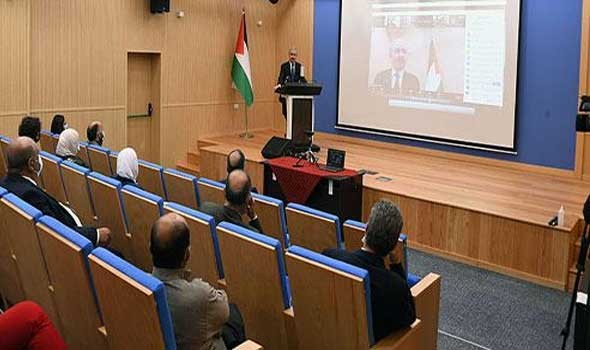 رئيس الوزراء الفلسطيني يُطالب الأمم المتحدة بالعمل الجدي لوقف جرائم الاحتلال