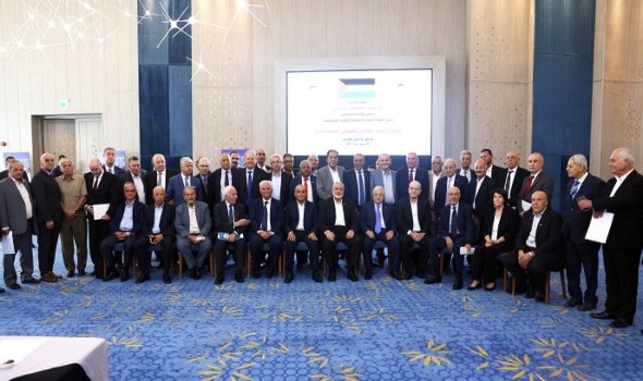 أبو مازن يطرح مقترح بإنشاء حكومة تكنوقراط خلال اجتماع أمناء الفصائل الفلسطينية ويلتقي السيسي اليوم