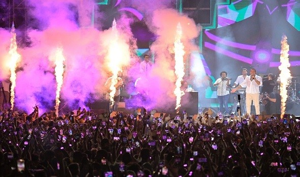 المايسترو المغربي أمين بودشار يُحلق بجمهور مهرجان العلمين في سماء الطرب العربي الاصيل