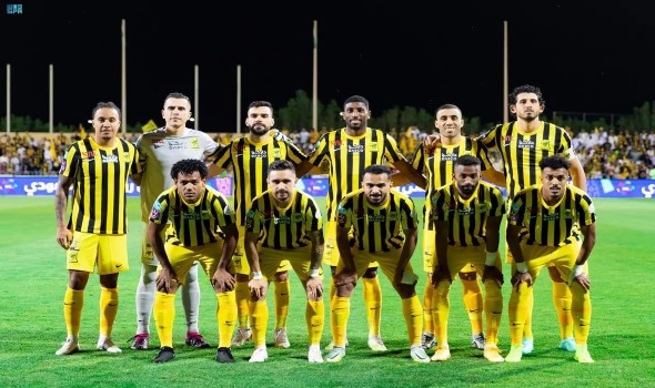 الهلال والاتحاد يُشعلان ربع نهائي القمة وكلاسيكو السعودية التاريخي