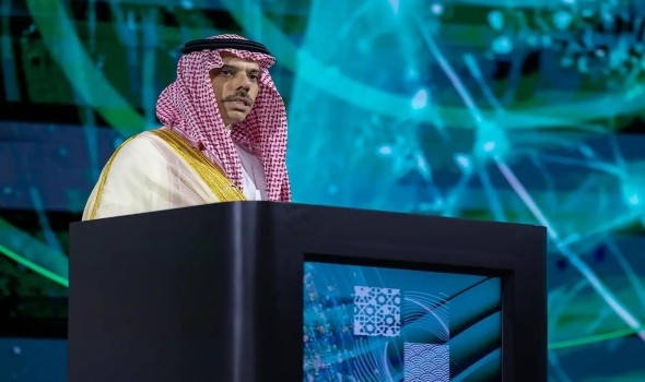 وزير الخارجية السعودي يؤكد على التكاتف الدولي لتهدئة أوضاع قطاع غزة