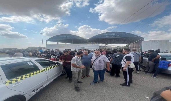 الفلسطينيون العالقون في مصر يبدأون العودة إلى غزة