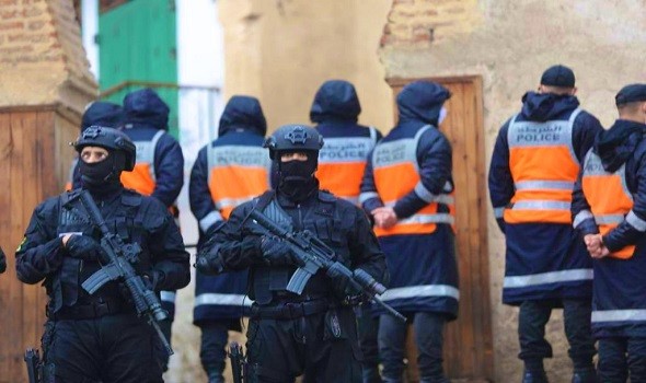 الأمن يُفكك شبكة للهجّرة السرية في الحسيمة