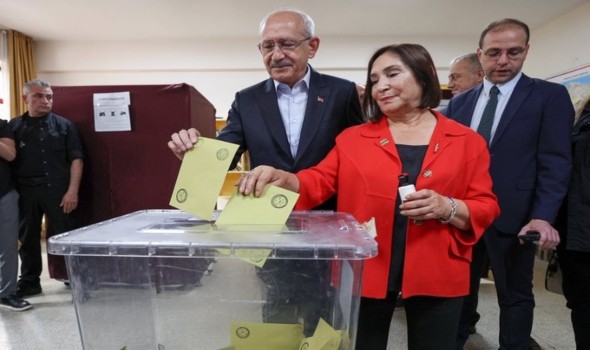 تركيا تُصرح أن الدستور الجديد يقفز إلى الواجهة مجدداً