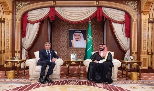 ولي العهد السعودي يبحث مع بلينكن التطورات في قطاع غزة ومحيطها