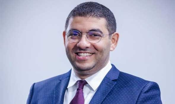 بنسعيد يرد على ادعاءات الإساءة لصورة الأستاذ بسلسلة “ولاد ايزة”