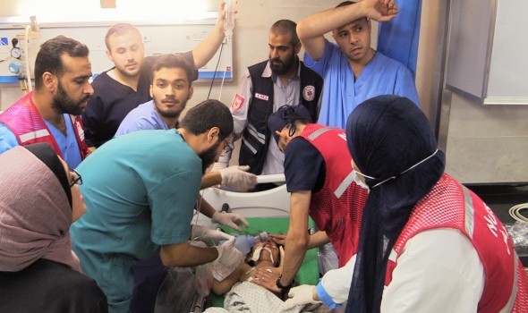 معارك مستمرة في غزة غداةَ قصف خلّف 22 قتيلاً قرب مَقرّ للصليب الأحمر